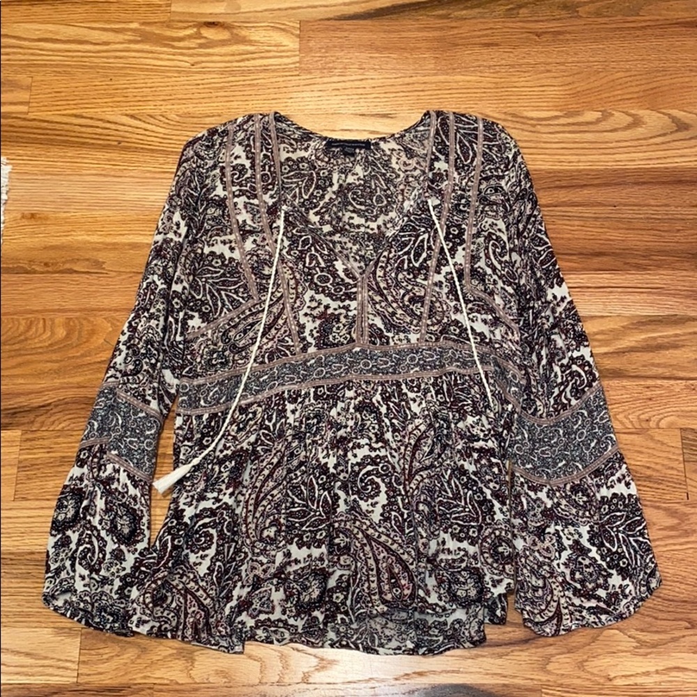 American Eagle shirt